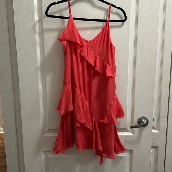 Parker dress - Picture 1 of 3